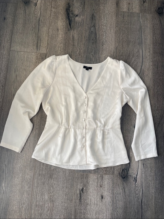 J. Crew Tops - J. Crew White V-Neck Button Front Peplum Top